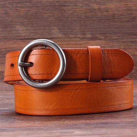 designer leather belt for women.